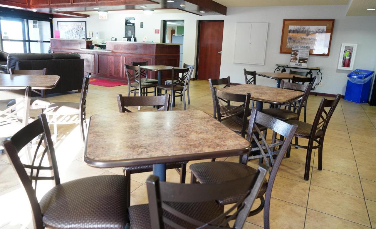 Econo Lodge Inn & Suites Kearney Luaran gambar