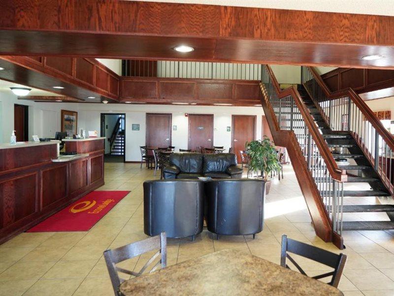 Econo Lodge Inn & Suites Kearney Luaran gambar