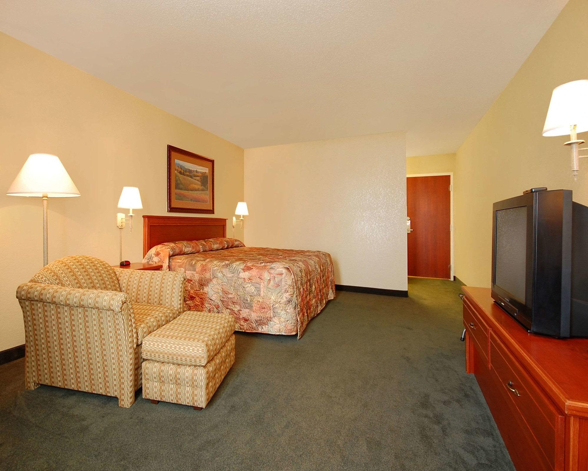 Econo Lodge Inn & Suites Kearney Luaran gambar