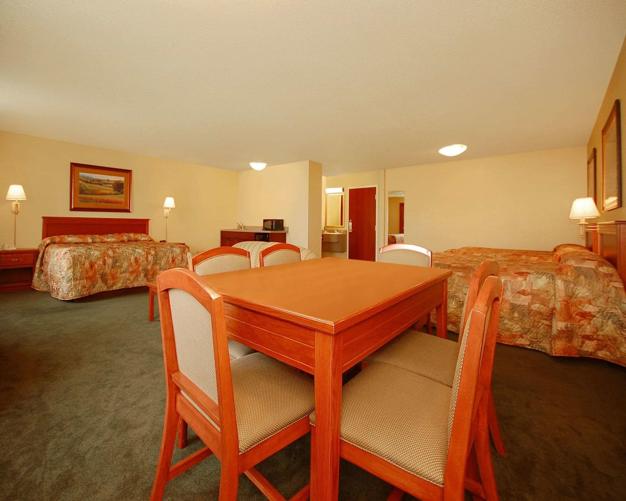 Econo Lodge Inn & Suites Kearney Luaran gambar
