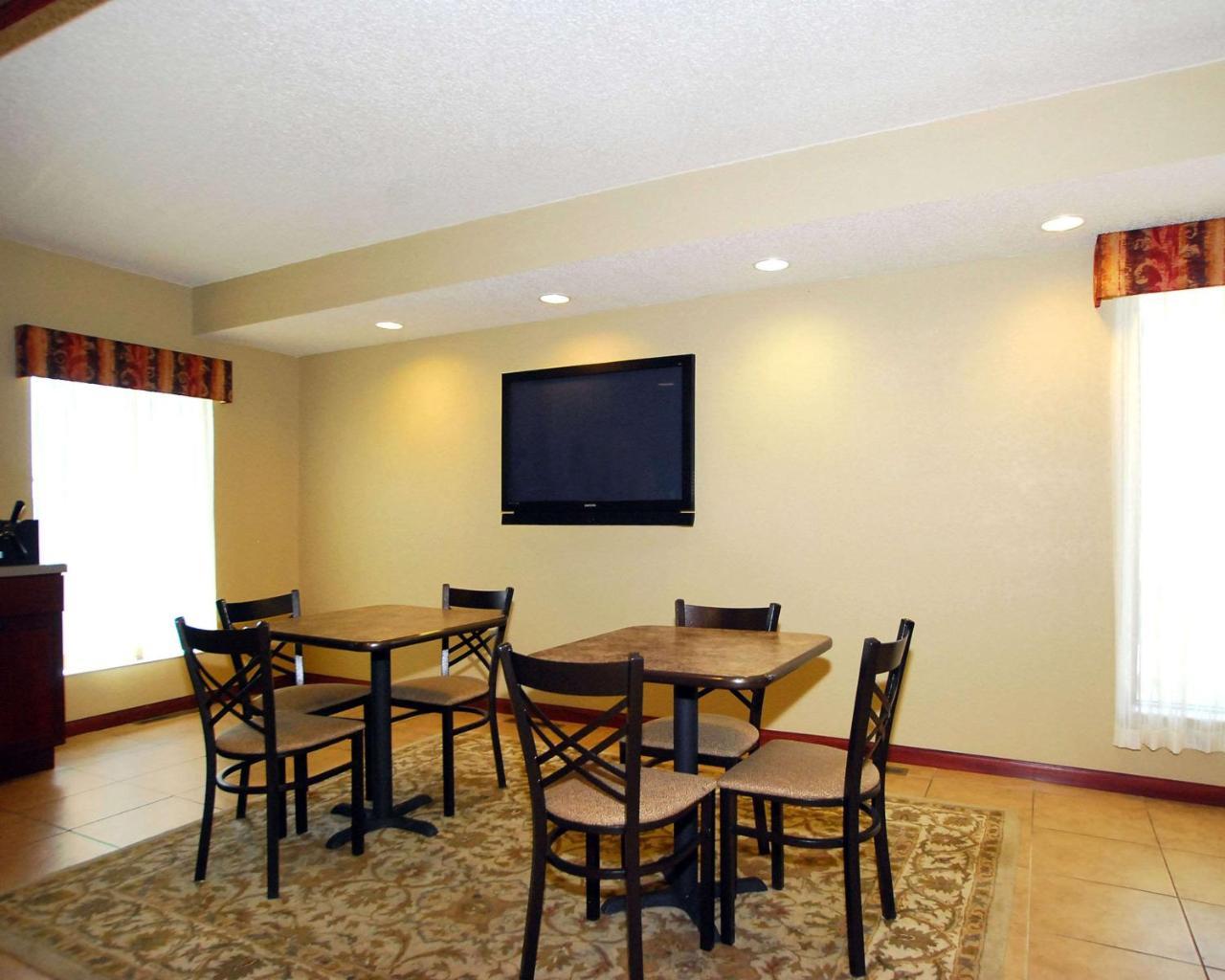 Econo Lodge Inn & Suites Kearney Luaran gambar