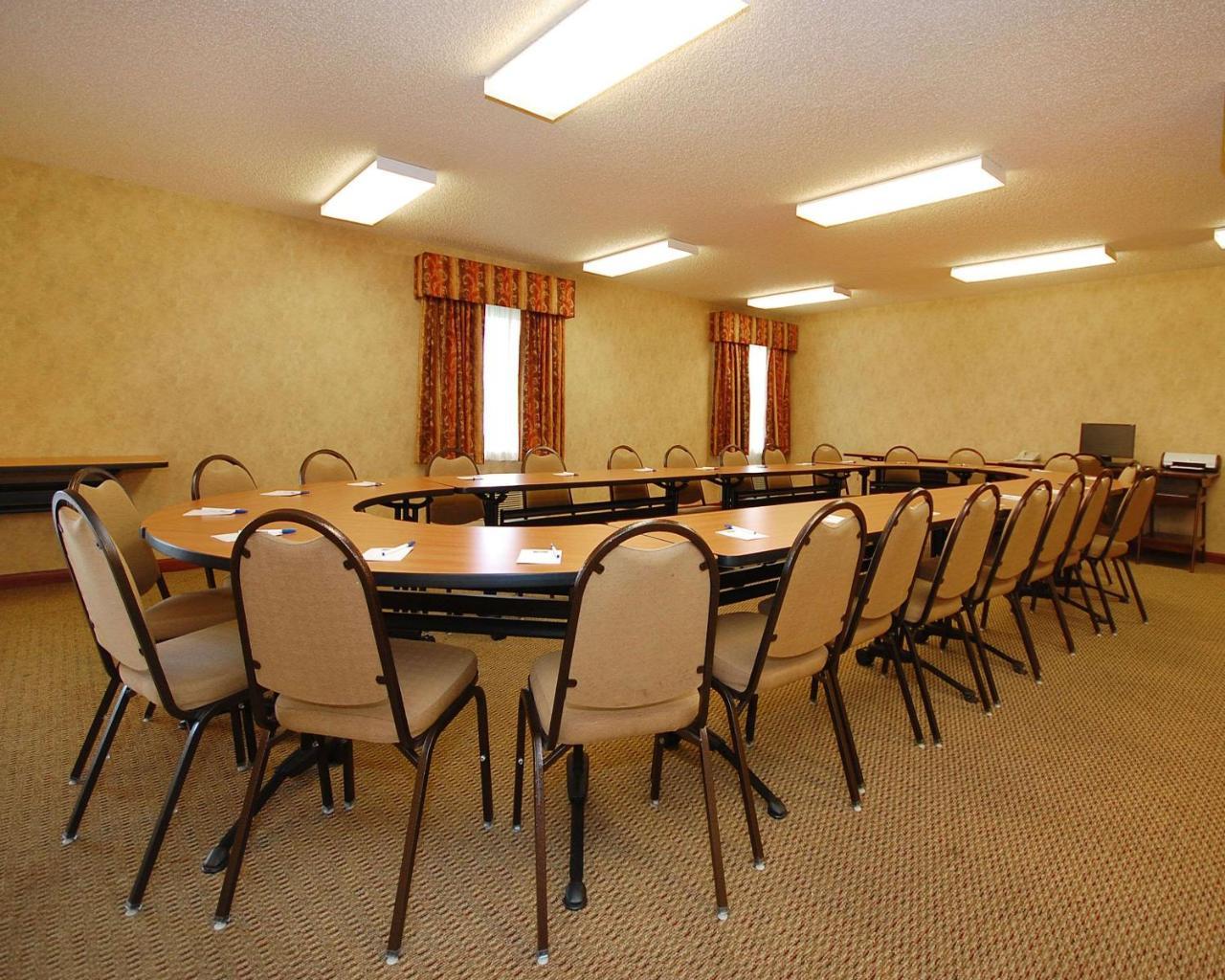 Econo Lodge Inn & Suites Kearney Luaran gambar